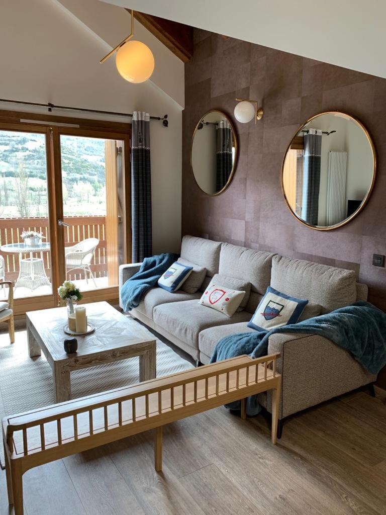 Tuca Del Mont Apartment เบนาสเก ภายนอก รูปภาพ